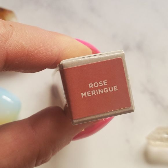 🌼SALE! 2/$35 BITE BEAUTY Plumping Gloss in Rose Meringue - Picture 10 of 15